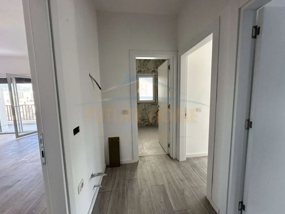 Tirane, shitet apartament 2+1 Kati 7, 113 m² 214.000 € (Rruga Bardhyl)