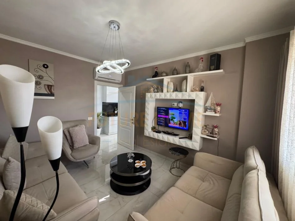 Durres, shitet apartament+verande | Penthouse 2+1+Ballkon Kati 7, 88 m² 133.000 € (PLAZH DURRES)