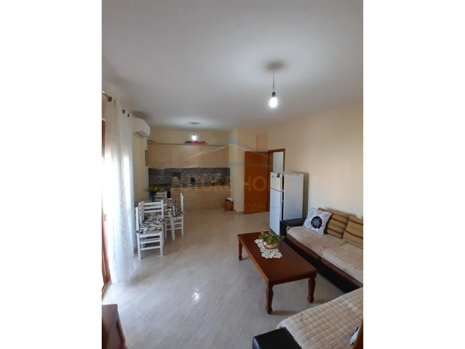 Tirane, shitet apartament 1+1 Kati 2, 69 m² 79.000 € (Fresk)