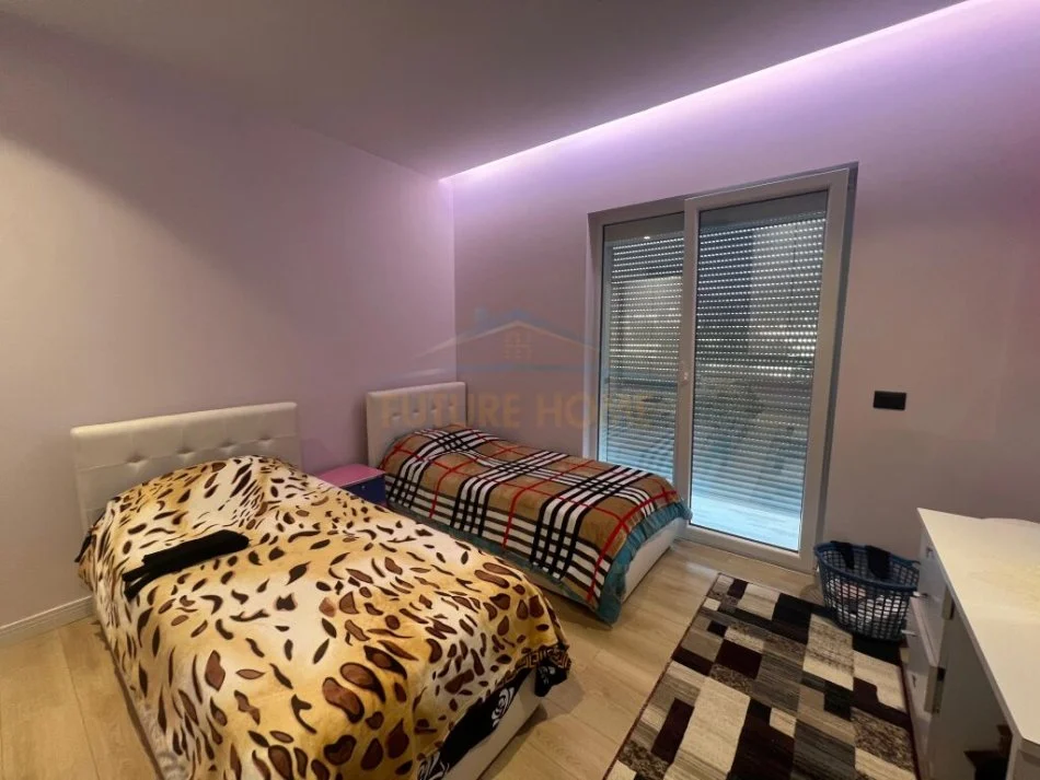 Tirane, jepet me qera Vile 4 Katshe , 480 m² 6.500 € (Sauk i vjeter)