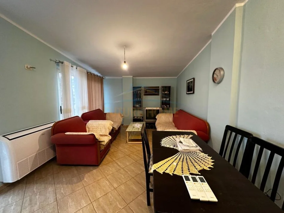 Tirane, jap me qera apartament 2+1 Kati 5, 140 m² 500 € (SELITE)