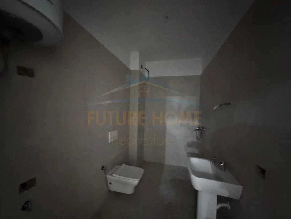 Durres, shitet apartament 1+1+Ballkon Kati 7, 81 m² 117.450 € (QERRET)