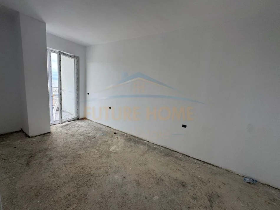 Durres, shitet apartament 1+1+Ballkon Kati 7, 81 m² 117.450 € (QERRET)
