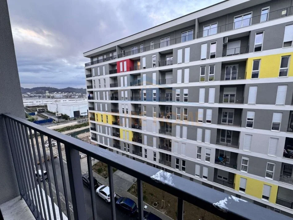 Tirane, shes 2+1+Ballkon Kati 8, 93 m² 93.000 € (UNIVERS CITY QTU)