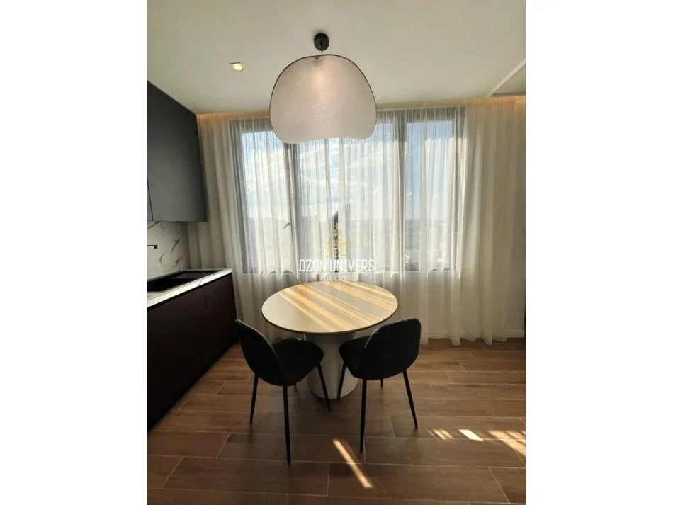 Tirane, jepet me qera apartament 1+1 Kati 12, 55 m² 1.000 € (Shallvaret prane Taiwan !)