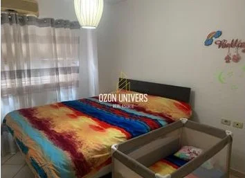 Tirane, jepet me qera apartament 2+1 Kati 3, 95 m² 700 € (Komuna E Parisit)