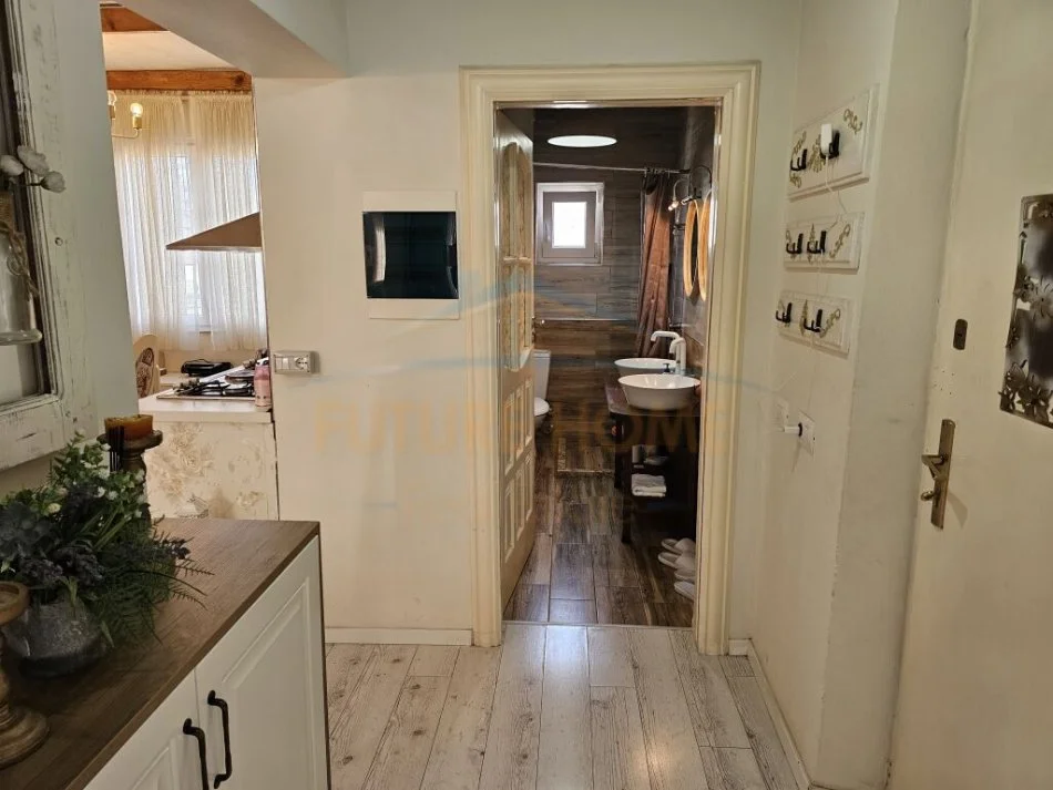 Tirane, shitet apartament 2+1+Ballkon Kati 4, 99 m² 173.000 € (Rruga Siri Kodra)