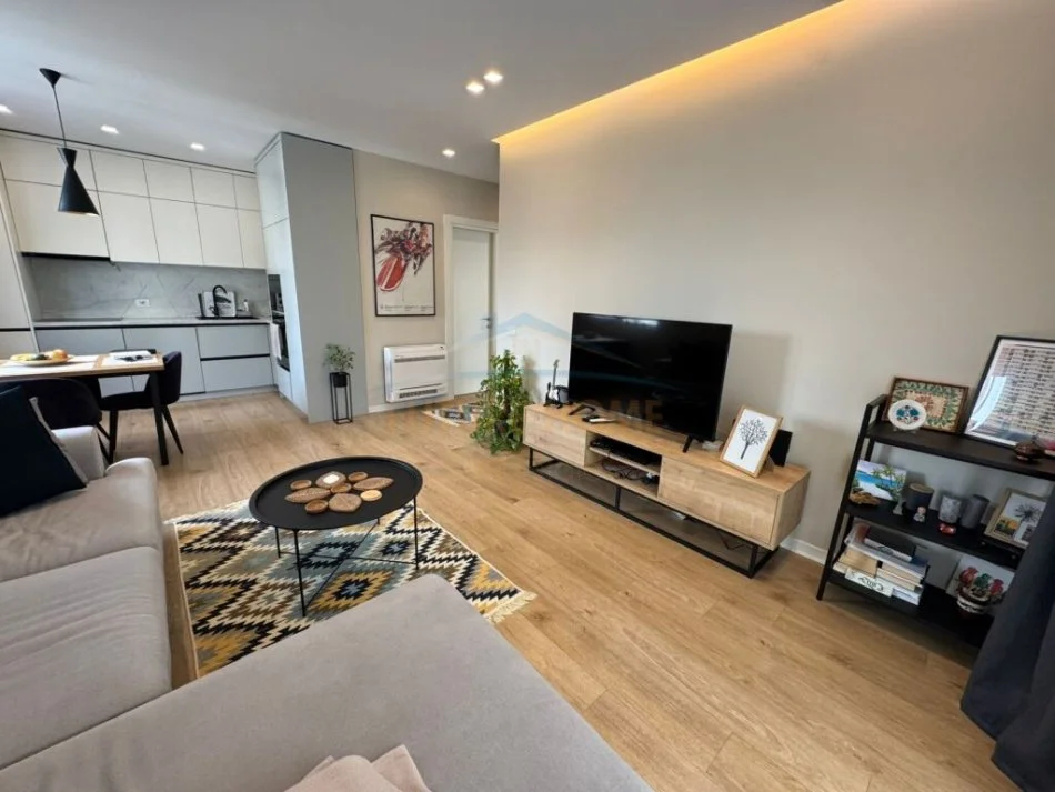 Tirane, shitet apartament 2+1 Kati 3, 92 m² 207.000 € (LIQENI THATE)  DB48949