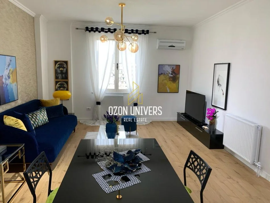 Tirane, jepet me qera apartament 2+1 Kati 9, 107 m² 850 € (Rruga e Kosovareve)