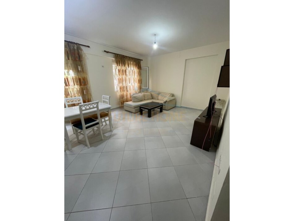 Tirane, shitet apartament 1+1+Aneks+Ballkon Kati 1, 77 m² 138.000 € (Liqeni i Thate)