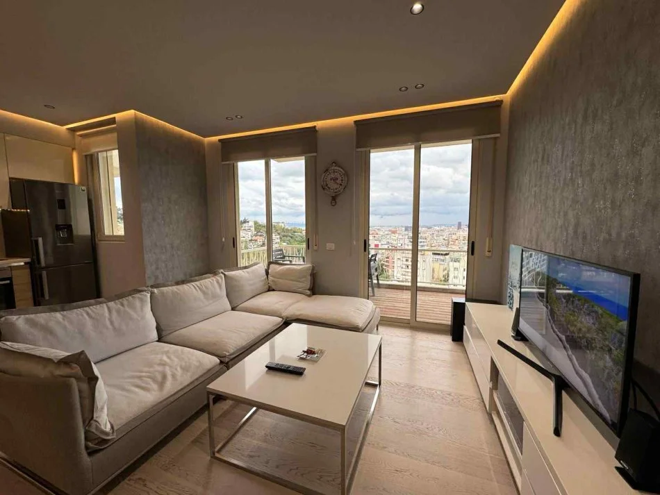 Tirane, jepet me qera apartament 2+1+Ballkon Kati 3, 100 m² 950 € (RRUGA PETI LIQENI I THATE)