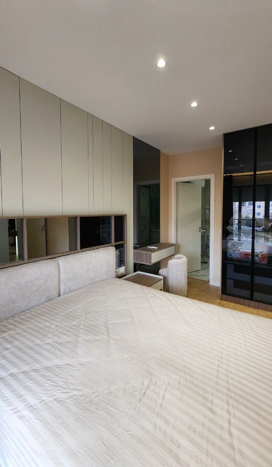 Tirane, shitet apartament 2+1+Ballkon Kati 3, 117 m² 335.000 € 