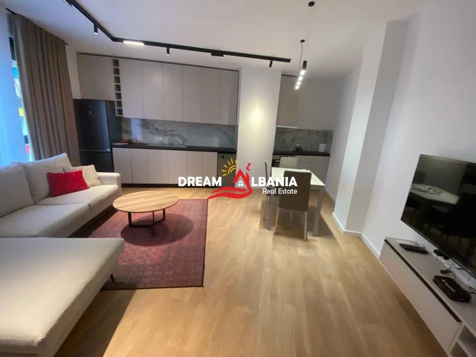 Tirane, jepet me qera apartament 1+1 Kati 6, 70 m² 600 € (Liqeni i Thate)