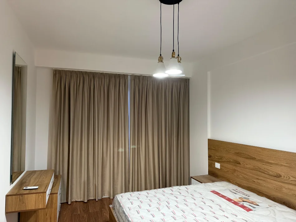 Tirane, jepet me qera apartament 1+1 , 75 m² 420 €