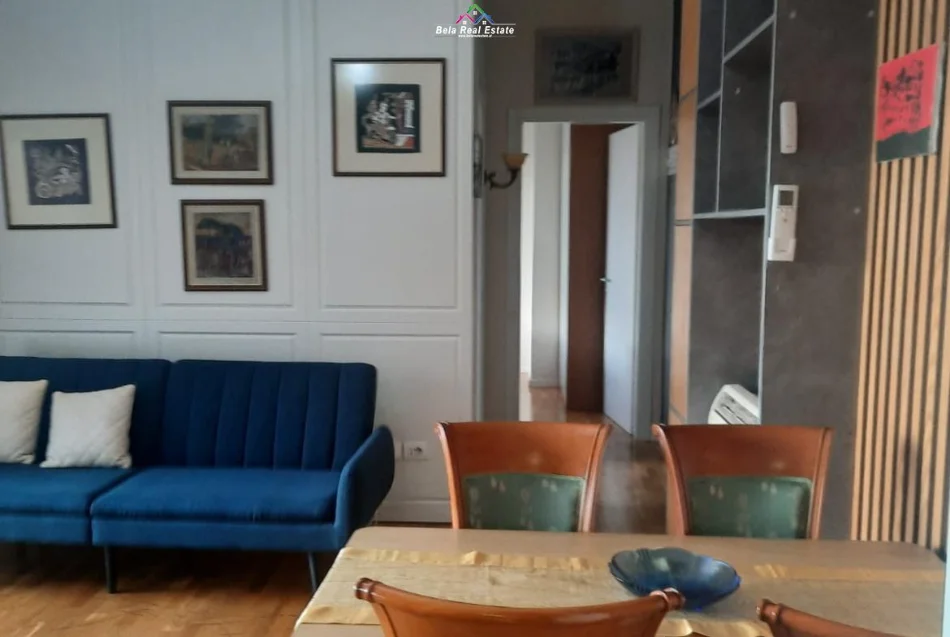 Tirane, jepet me qera apartament 1+1+Ballkon Kati 6, 90 m² 1.000 € (rruga barrikadave)