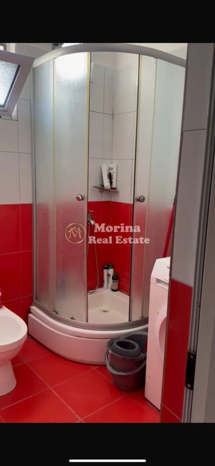 Tirane, jepet me qera apartament 1+1 Kati 1, 60 m² 400 € (Rruga Dibres)