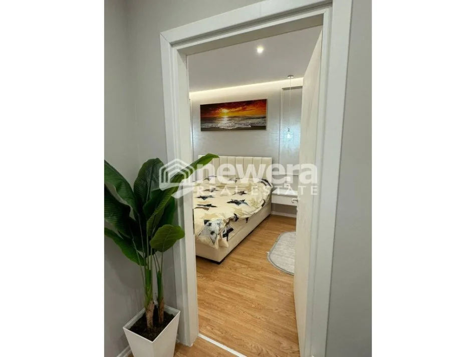Tirane, jepet me qera apartament 1+1+Ballkon Kati 3, 75 m² 500 € (mahir domi)