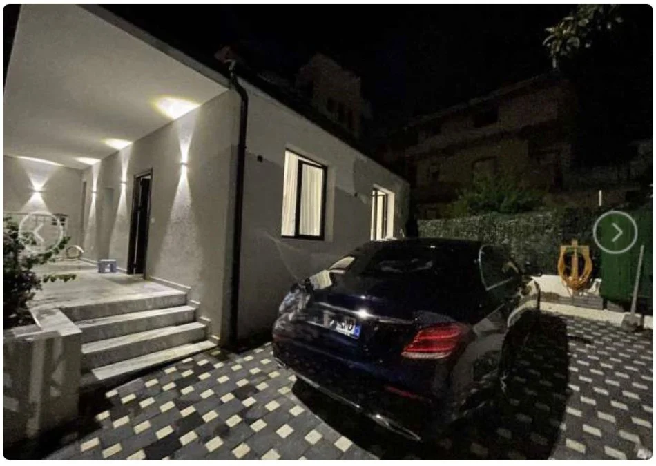 Tirane, jepet me qera apartament 1+1+Ballkon Kati 1, 65 m² 600 € (SELITE)