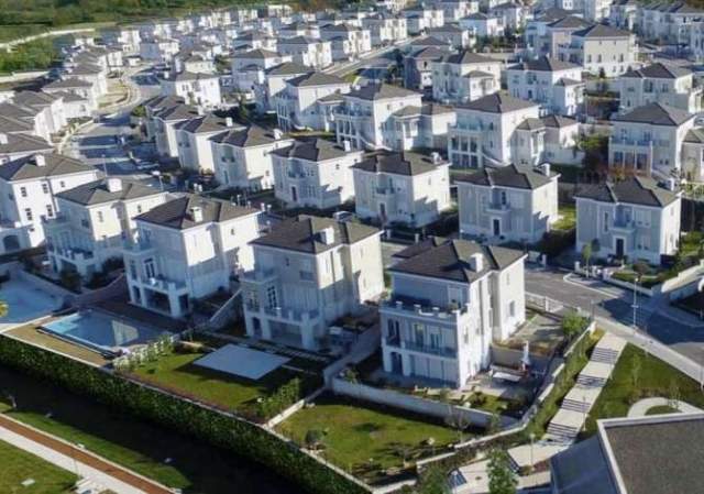 Tirane, shes Vile 1.200 m²  Tek “Rolling Hills Luxury Residences”