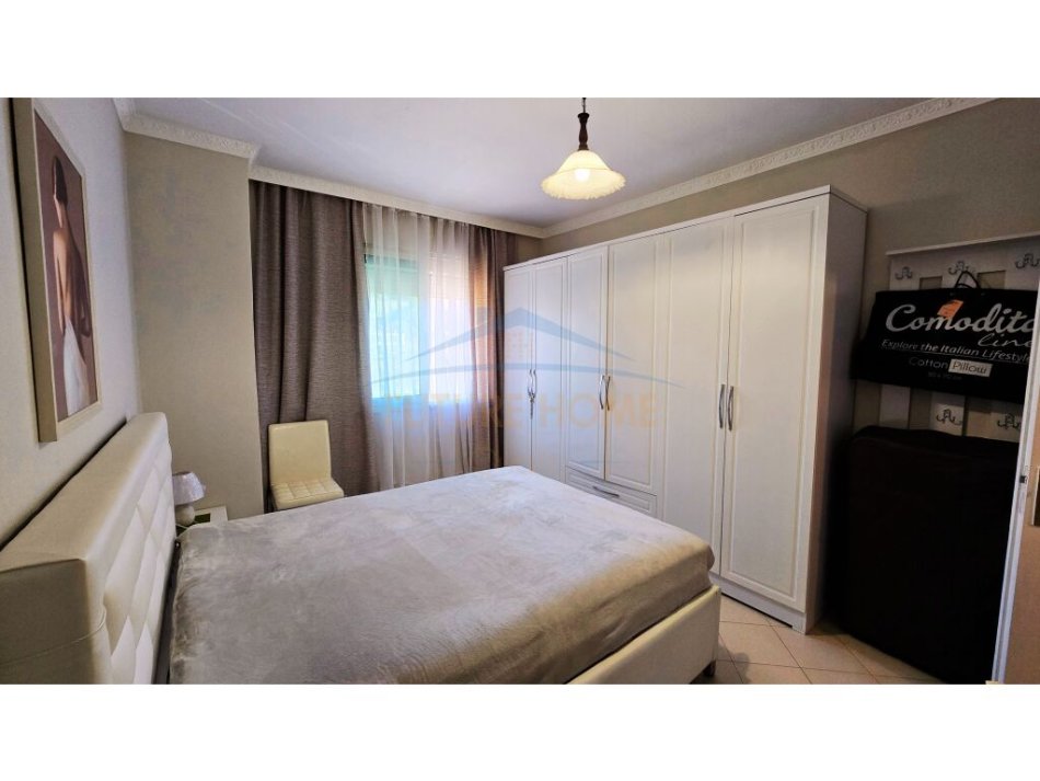 Durres, jepet me qera apartament 1+1 Kati 3, 51 m² 350 € (shkemb kavaje)
