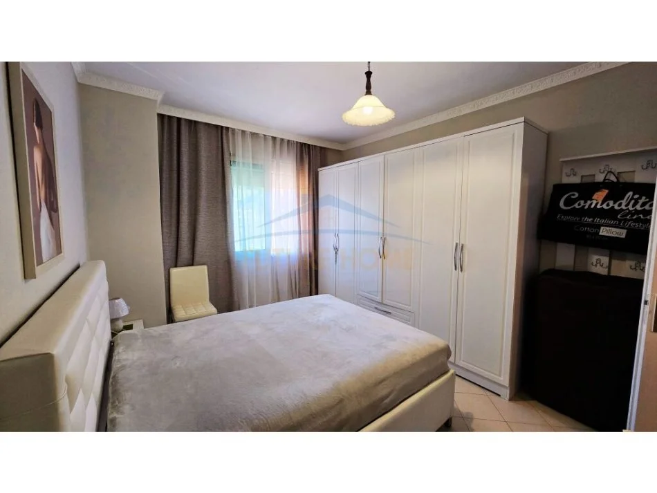 Durres, jepet me qera apartament 1+1 Kati 3, 51 m² 350 € (shkemb kavaje)
