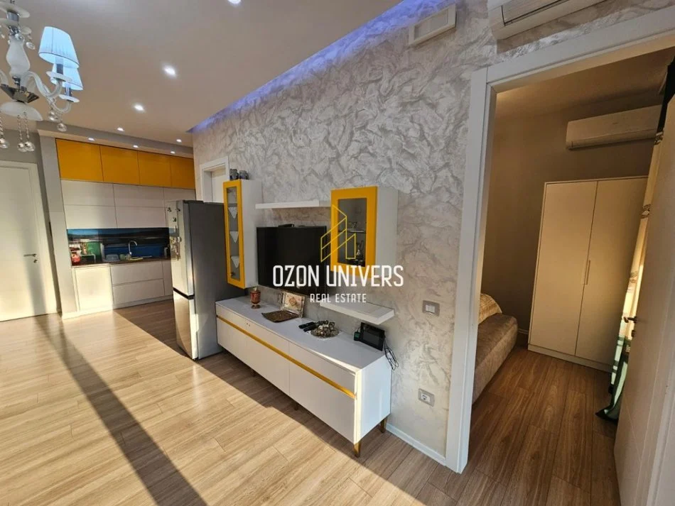 Tirane, jepet me qera apartament 1+1+Ballkon Kati 3, 73 m² 800 € (Kompleksi Deliorgji)