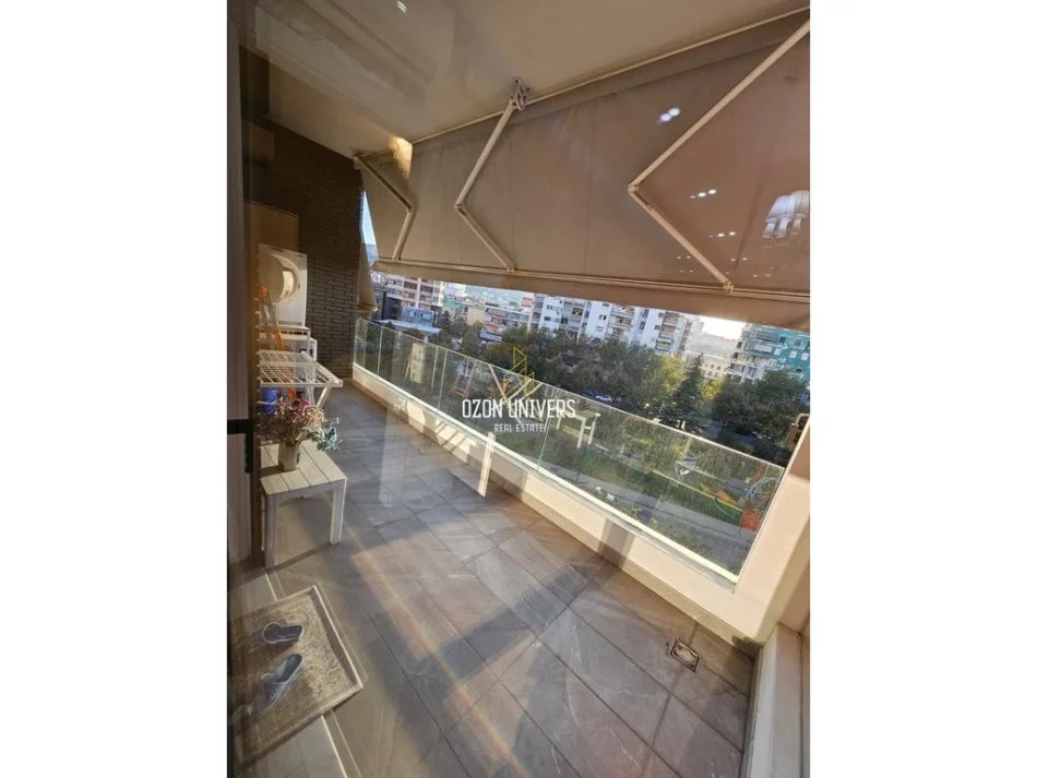 Tirane, jepet me qera apartament 1+1+Ballkon Kati 3, 73 m² 800 € (Kompleksi Deliorgji)