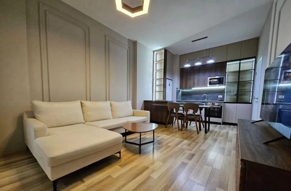 Tirane, jepet me qera apartament 1+1 Kati 4, 64 m² 700 € (Kompleksi Square 21)