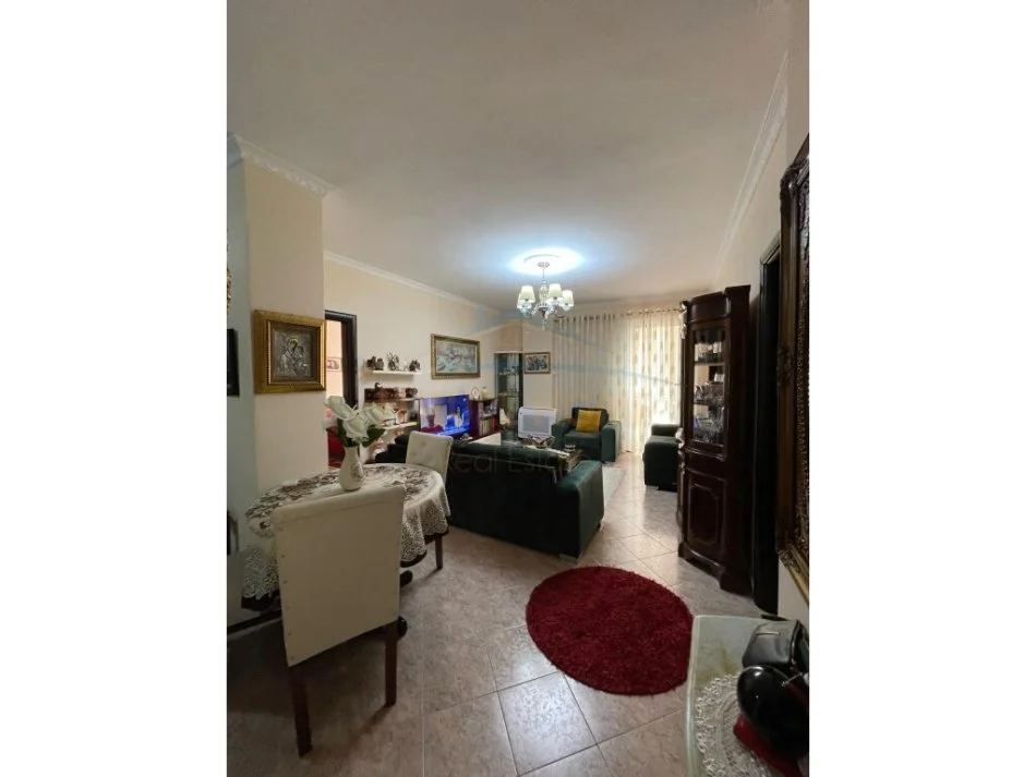 Tirane, shitet apartament 2+1 Kati 1, 78 m² 125.000 € (Tregu Elektrik)