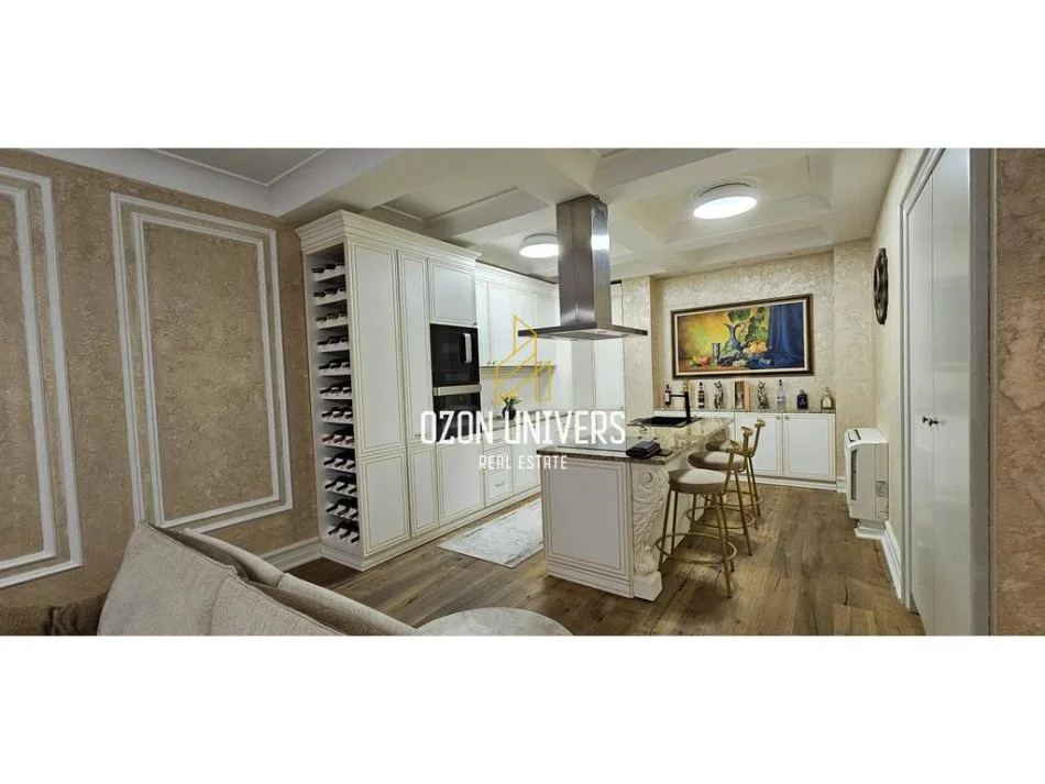 Tirane, jepet me qera apartament 2+1 Kati 5, 135 m² 2.300 € (Blloku)