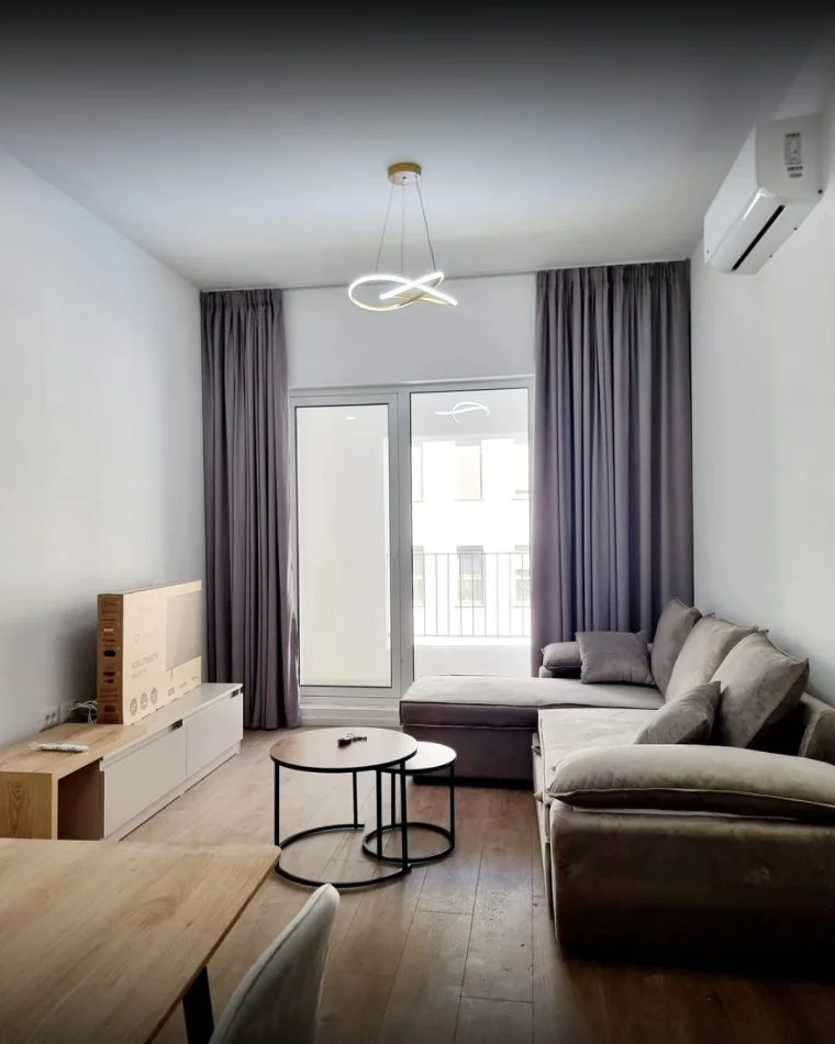 Tirane, jepet me qera apartament 2+1 Kati 3, 110 m² 500 € (APARTAMENT 2+1+2 ME QIRA, ALI DEM TEK REZIDENCA KAIMI)