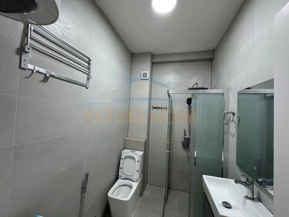 Durres, shitet apartament 1+1+Ballkon Kati 9, 75 m² 110.000 € (PLAZH ILIRIA)