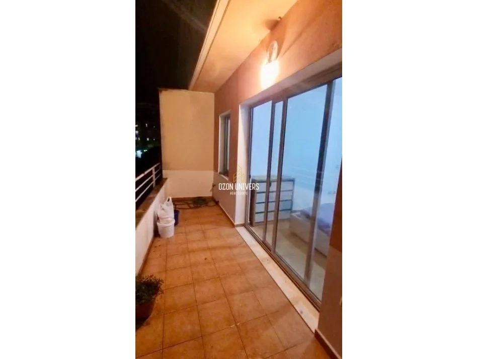 Tirane, shitet apartament 3+1 Kati 2, 128 m² 145.000 € (Fresku)