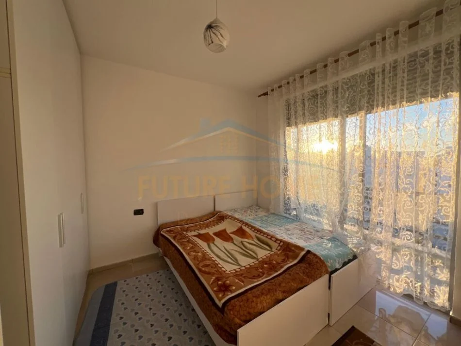 Durres, jepet me qera apartament 2+1 Kati 9, 110 m² 320 € (Ish URT, Durres.)