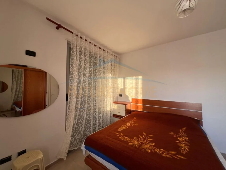 Durres, jepet me qera apartament 2+1 Kati 9, 110 m² 320 € (Ish URT, Durres.)