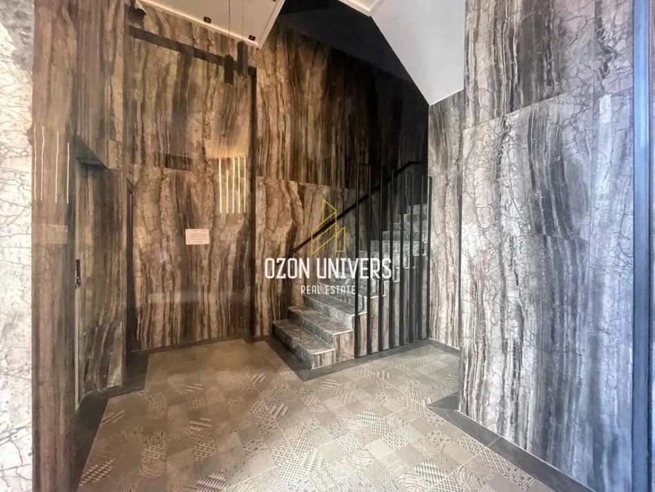 Tirane, shitet apartament 2+1 Kati 2, 103 m² 250.000 € (Pazari I RI)