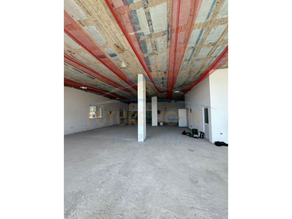 Tirane, shitet Kati 0, 491 m² 270.000 € (Babrru)