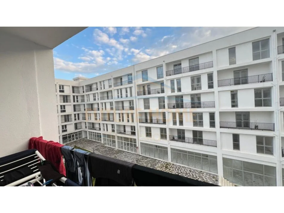 Tirane, jepet me qera apartament 3+1+Ballkon Kati 3, 117 m² 450 € (5 Maji), OPP49302