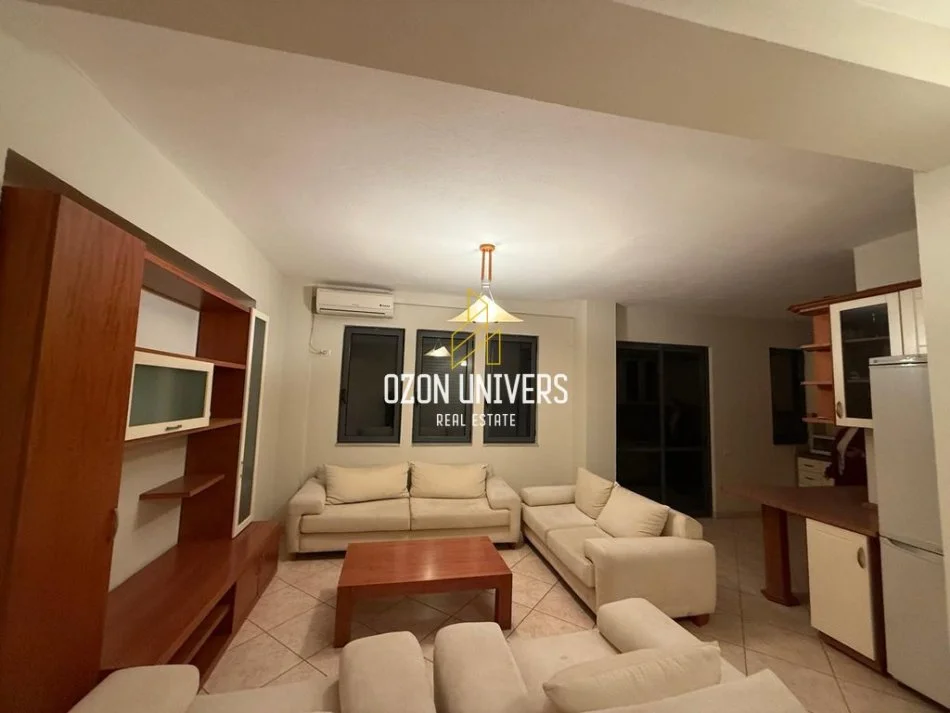 Tirane, jepet me qera apartament 2+1 Kati 6, 120 m² 800 € (Ish Parku)