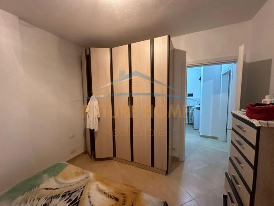 Durres, shitet apartament 1+1+Ballkon Kati 5, 64 m² 85.000 € (durres qender)