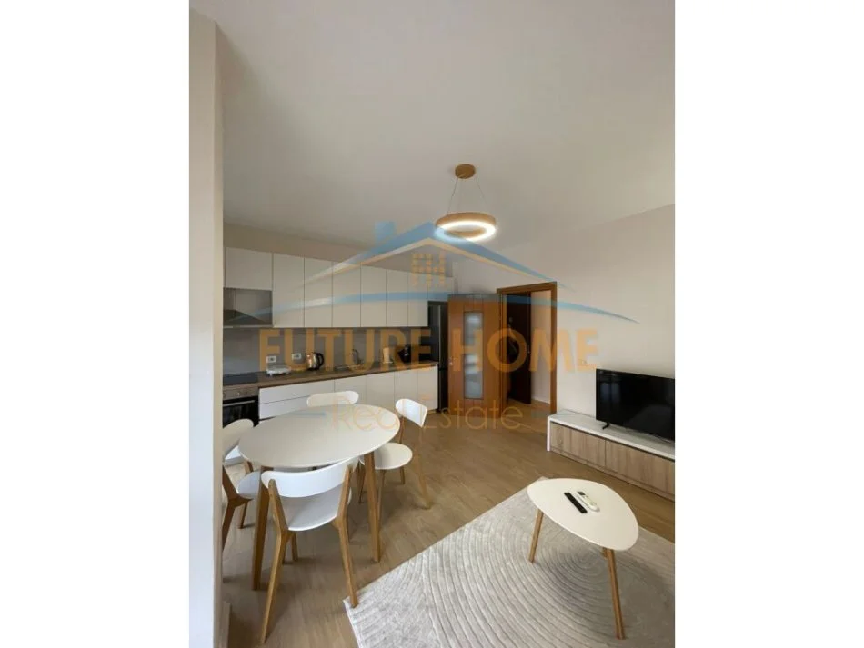 Tirane, jepet me qera apartament 1+1 Kati 5, 73 m² 750 € (Qender)