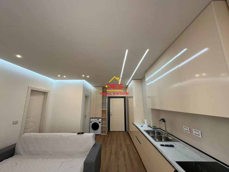 Vlore, jepet me qera apartament 1+1+Ballkon Kati 3, 70 m² 400 € (Rruga Murat Tërbaçi)