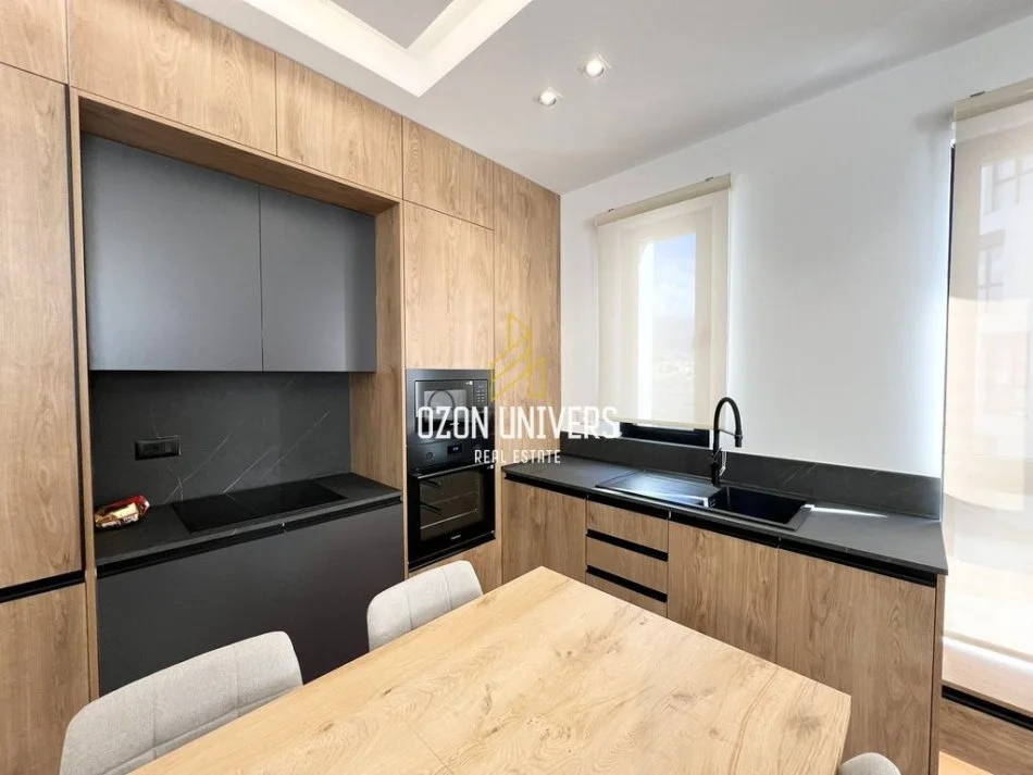 Tirane, jepet me qera apartament 1+1 Kati 9, 72 m² 750 € (Farmacia 10)