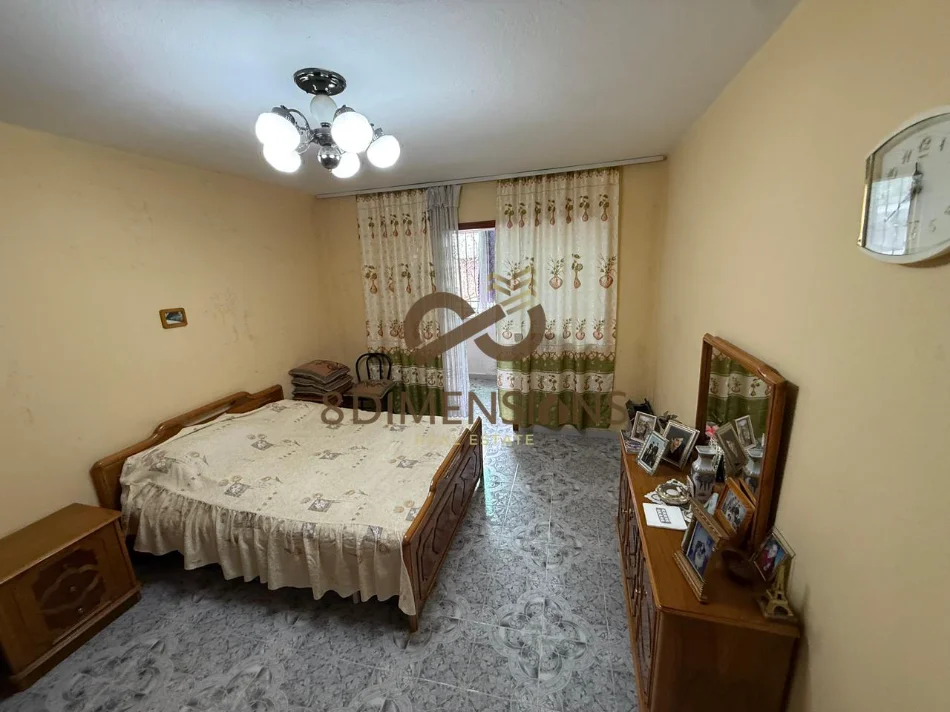 Tirane, shitet apartament 3+1+Ballkon Kati 1, 155 m² 217.000 € (don bosko)