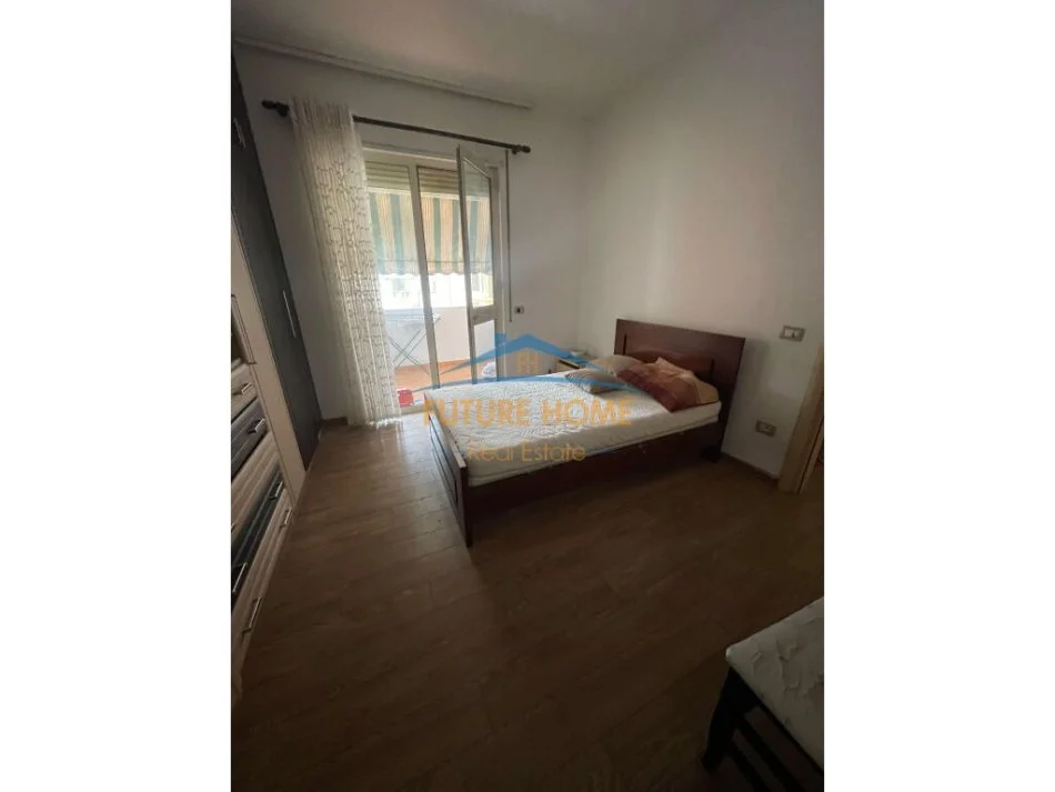 Tirane, jepet me qera apartament 2+1 Kati 5, 104 m² 600 € (Rruga e Kavajes)