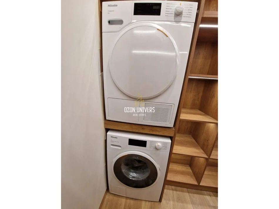 Tirane, jepet me qera apartament 2+1 Kati 2, 115 m² 1.200 € (Kopshti Botanik)