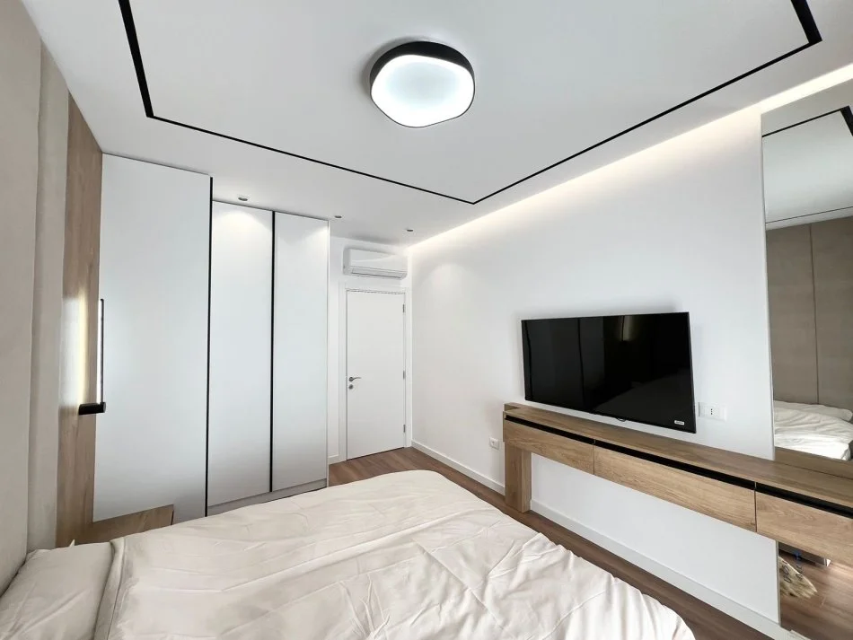 Tirane, shitet apartament 1+1+Ballkon Kati 7, 72 m² 210.000 € (Rruga Dibres)