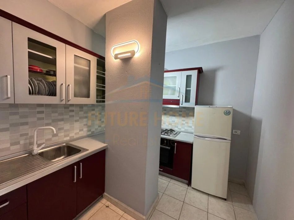 Durres, shitet apartament 1+1+Ballkon Kati 7, 65 m² 75.000 € (plazh hekurudha)