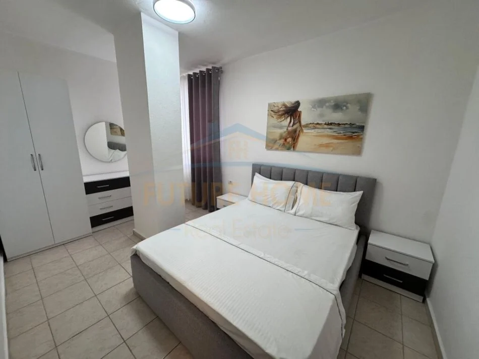 Durres, shitet apartament 1+1+Ballkon Kati 7, 65 m² 75.000 € (plazh hekurudha)
