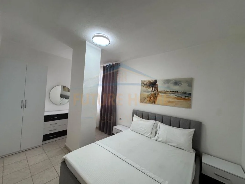 Durres, shitet apartament 1+1+Ballkon Kati 7, 65 m² 75.000 € (plazh hekurudha)